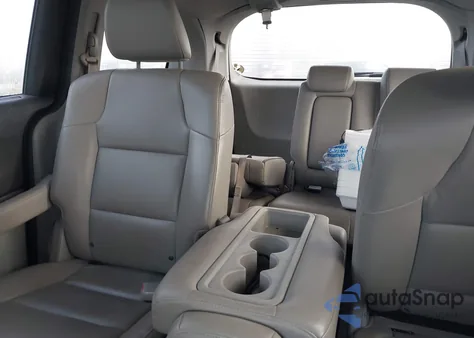 2014 Honda Odyssey Touring/Touring Elite из США, поврежденный, VIN 5FNRL5H9XEB130424
